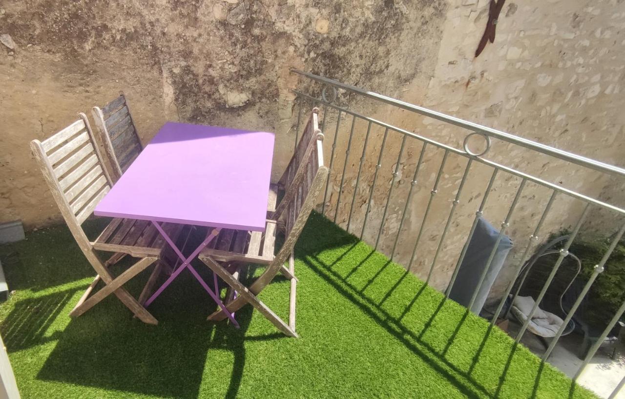T3 Avec Sa Terrasse Au Coeur Du Village Medieval Sauzet  외부 사진
